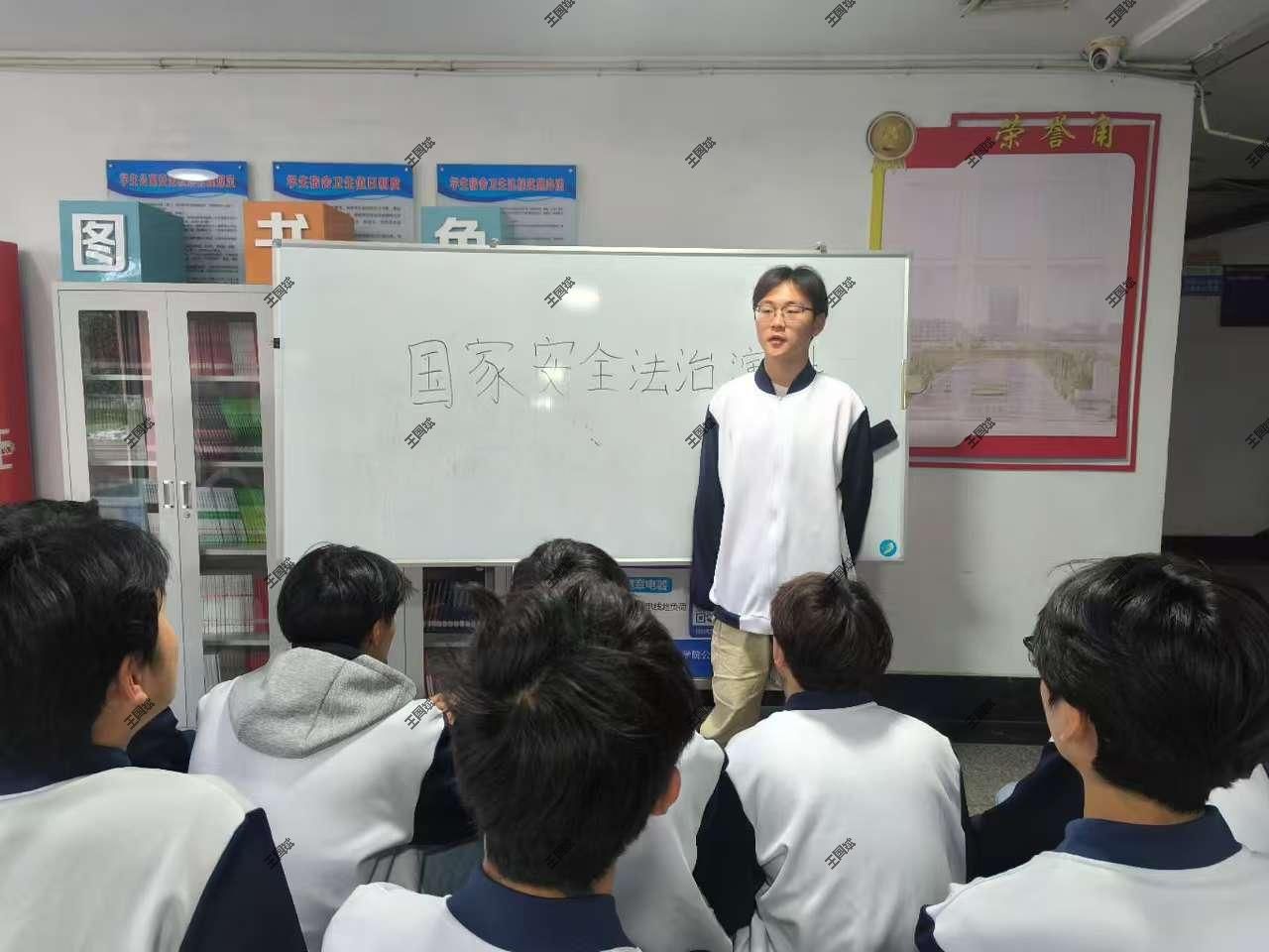 tyc8722太阳集团“一站式”学生社区组织开展国家安全法治演讲比赛 