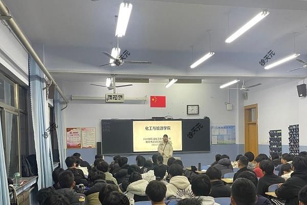 tyc8722太阳集团 开展“诚信考试 杜绝作弊”主题教育活动
