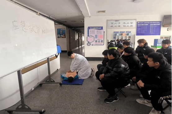 tyc8722太阳集团“一站式社区”开展应急救护培训